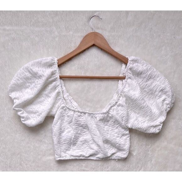 NWT Zara White V-Neckline Textured Tie Front Puff Short Sleeve Crop Top, Small - Picture 5 of 7